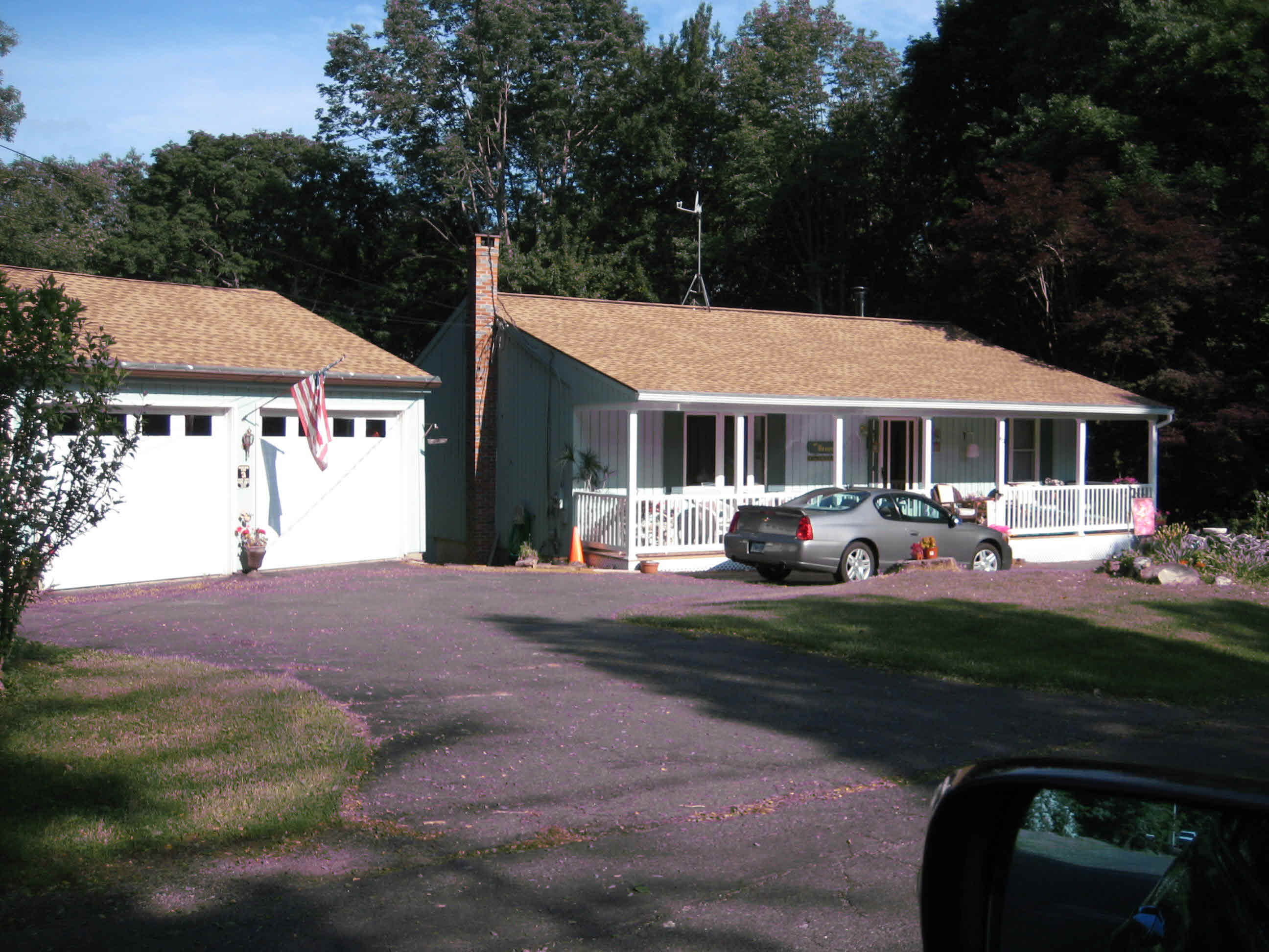 Building photograph for 60 SUNNY RIDGE RD